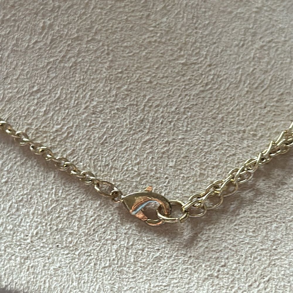 Rose Quartz Crystal Point Necklace - Picture 3 of 7
